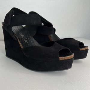 Pedro Garcia black suede leather wedges with ankle strap Velcro size 36